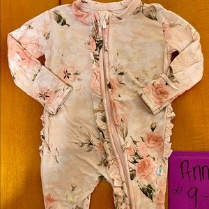 Posh Peanut Vintage Pink Rose Footie